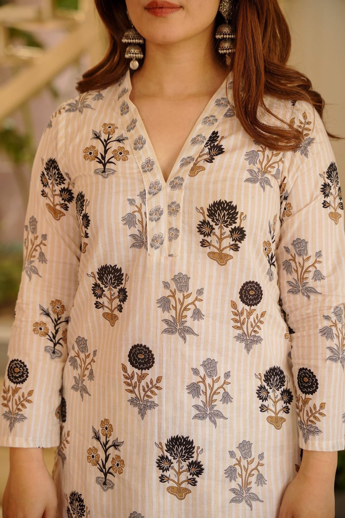 Women's Off White Floral Printed Kurti Set with Matching Bottom and Dupatta